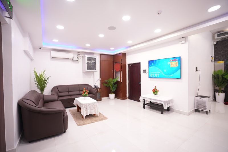 Lounge with sofas and TV